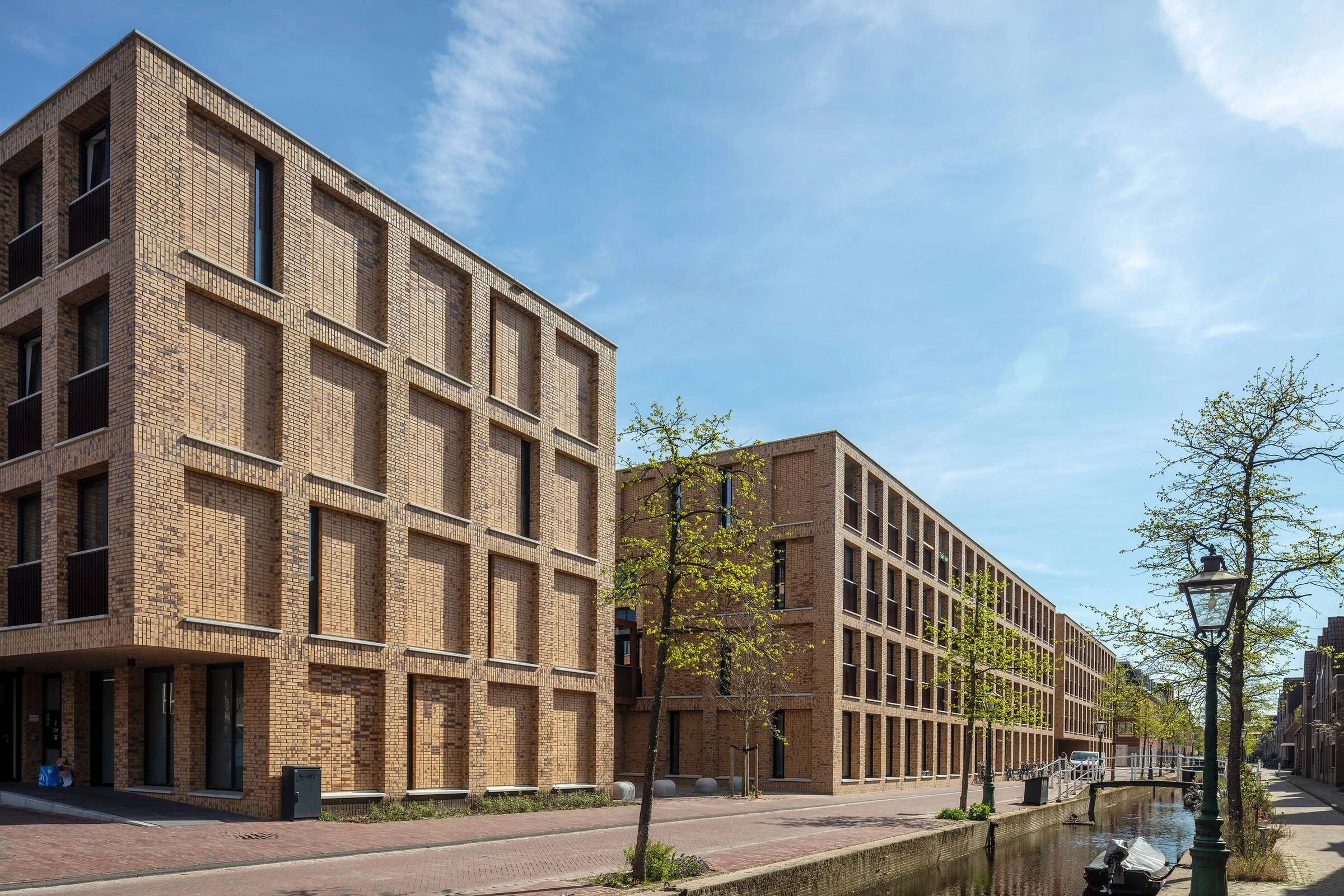 荷兰 Leiden 旧工厂改造公寓-13