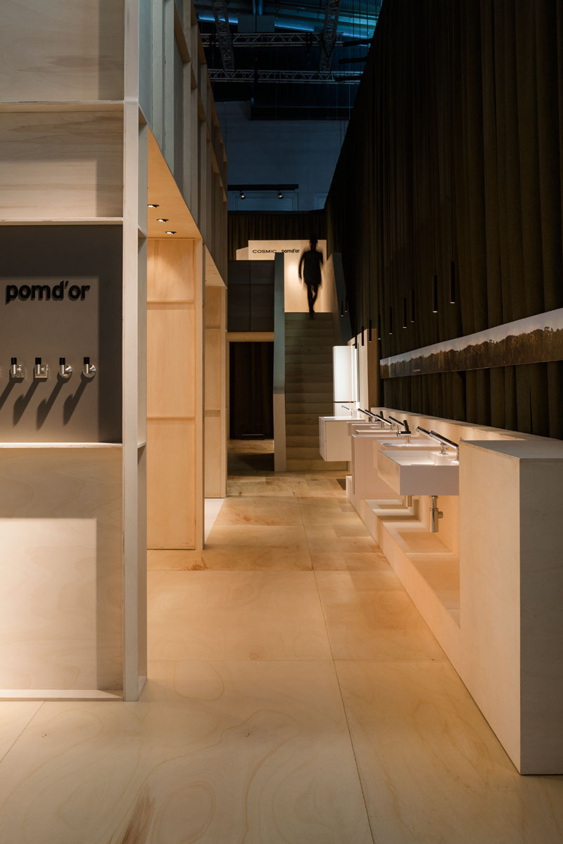 05 04 STAND COSMIC EN LA FERIA ISH 2015 DE FRANKFURT-20