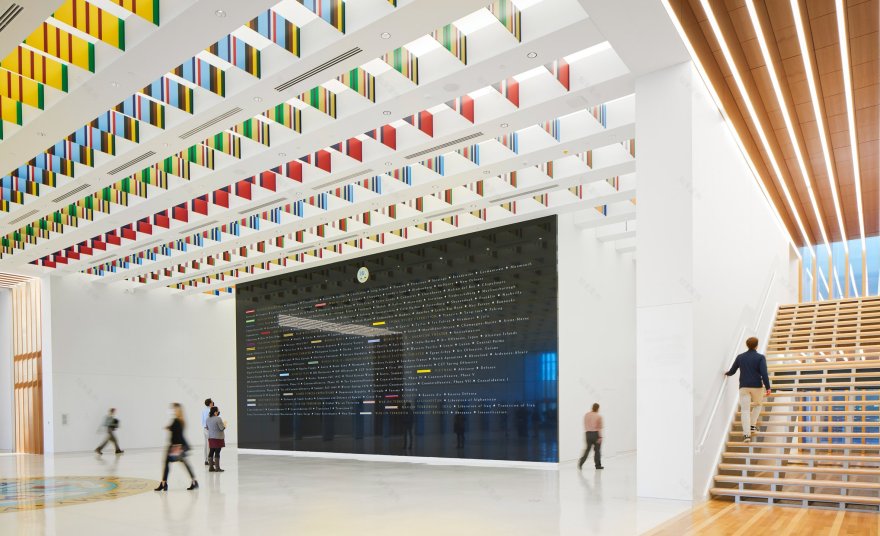 美国国家陆军博物馆在弗吉尼亚州开幕,SOM 设计不锈钢立面-15