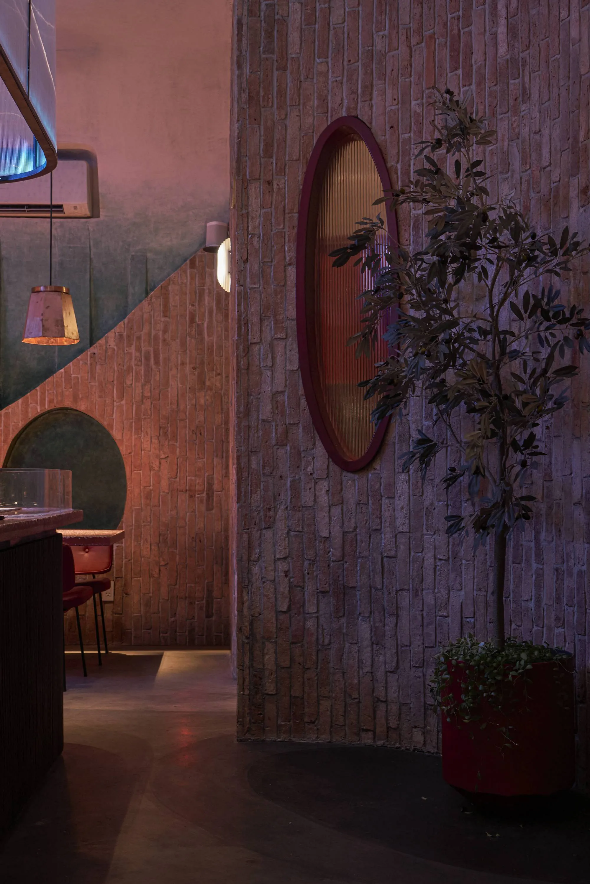 Okkio Cafe设计丨越南胡志明市丨Red5studio-62