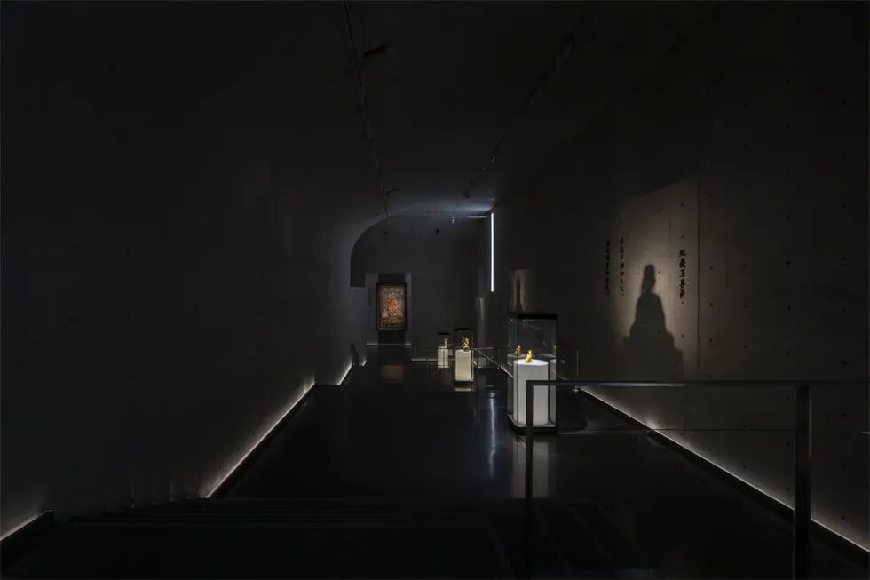 RDI瑞国际照明设计|以光为引重构时空——解码龙美术馆天地大观展中的时空叙事密码-27