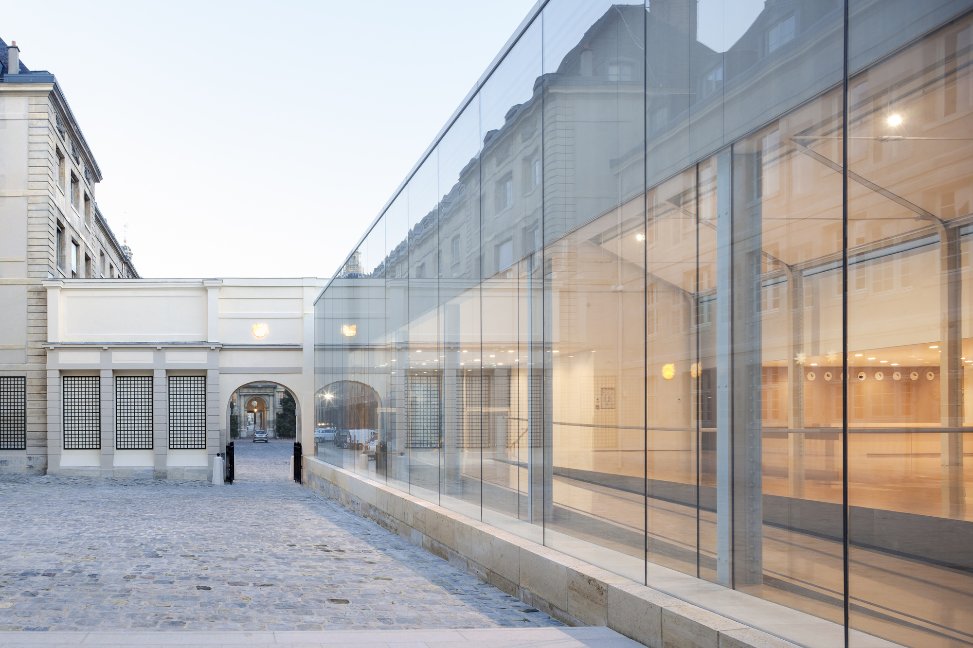 Institut de France Auditorium / Atelier Marc Barani-47