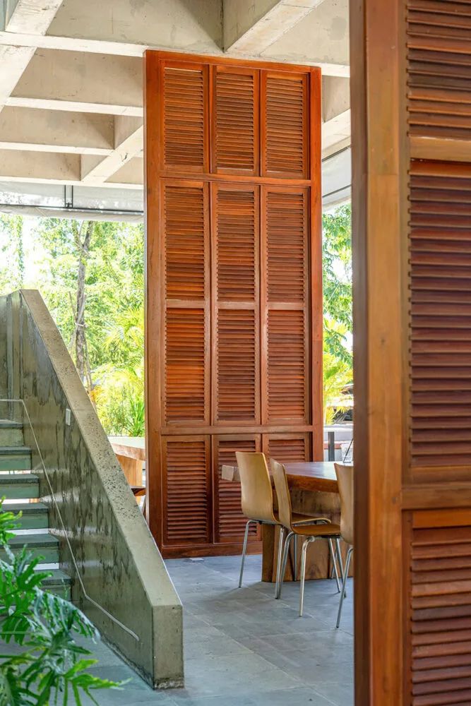 Khoan   Partners丨废弃混凝土建筑，变身充满自然气息的热带咖啡馆兼餐厅-20