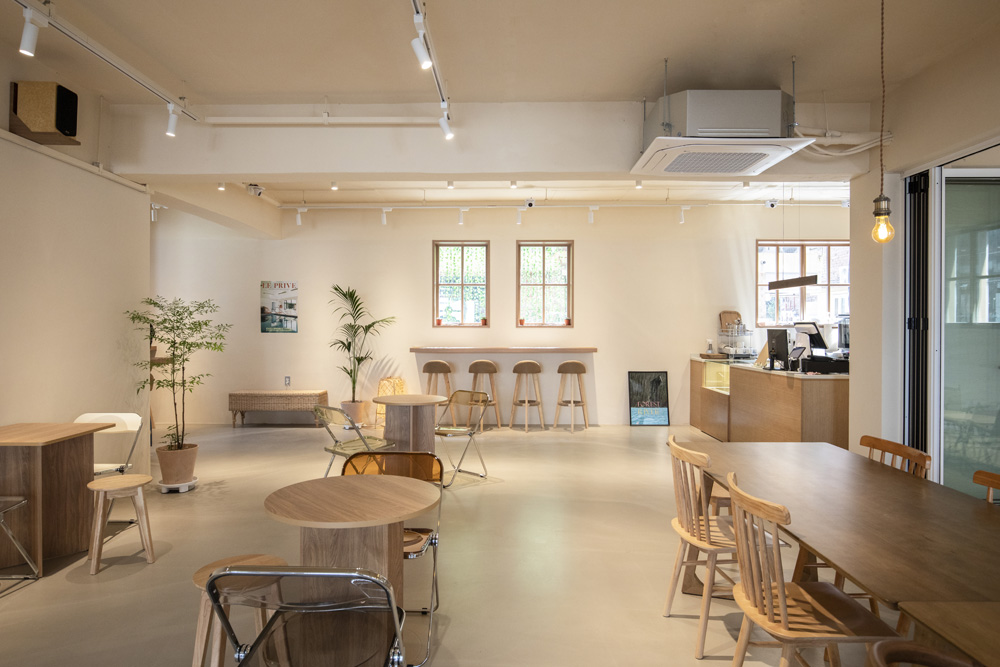 温馨优雅的白色与木色调餐厅设计-5