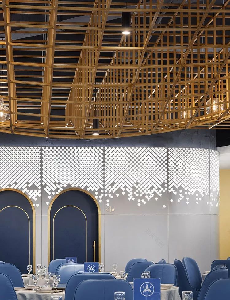 Topos Design Clans设计完成海洋为主题的餐厅-14