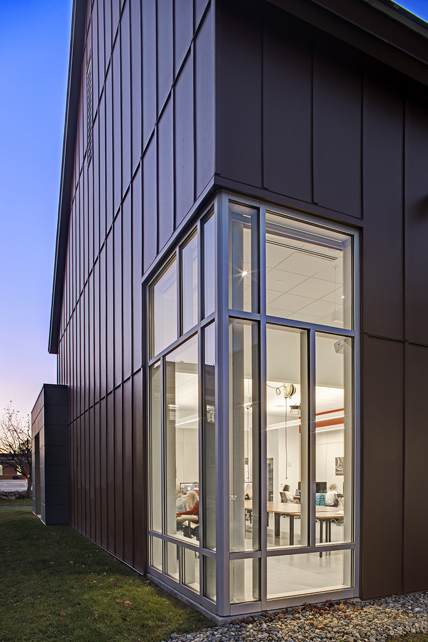 SLAM Collaborative 打造 Colby Sawyer 学院艺术中心-13