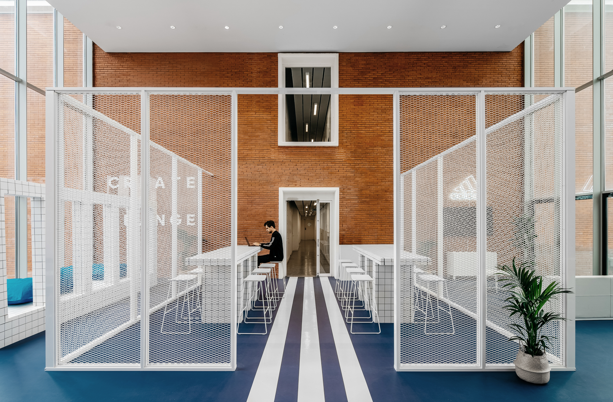 ADIDAS X INSEP Space / Ubalt architectes-21