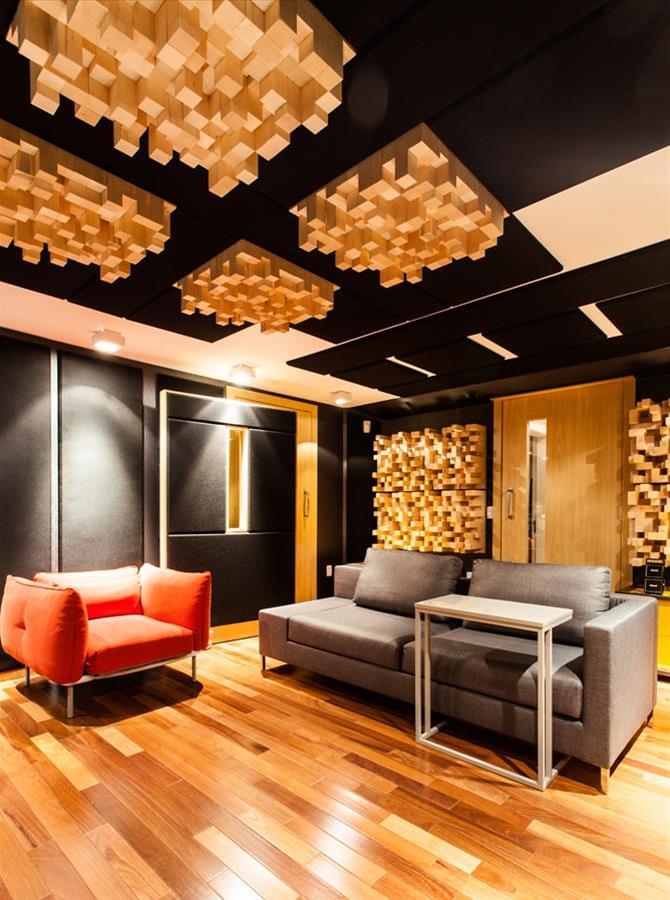 现代风格录音室设计 · DJ 工作室的创新尝试-7