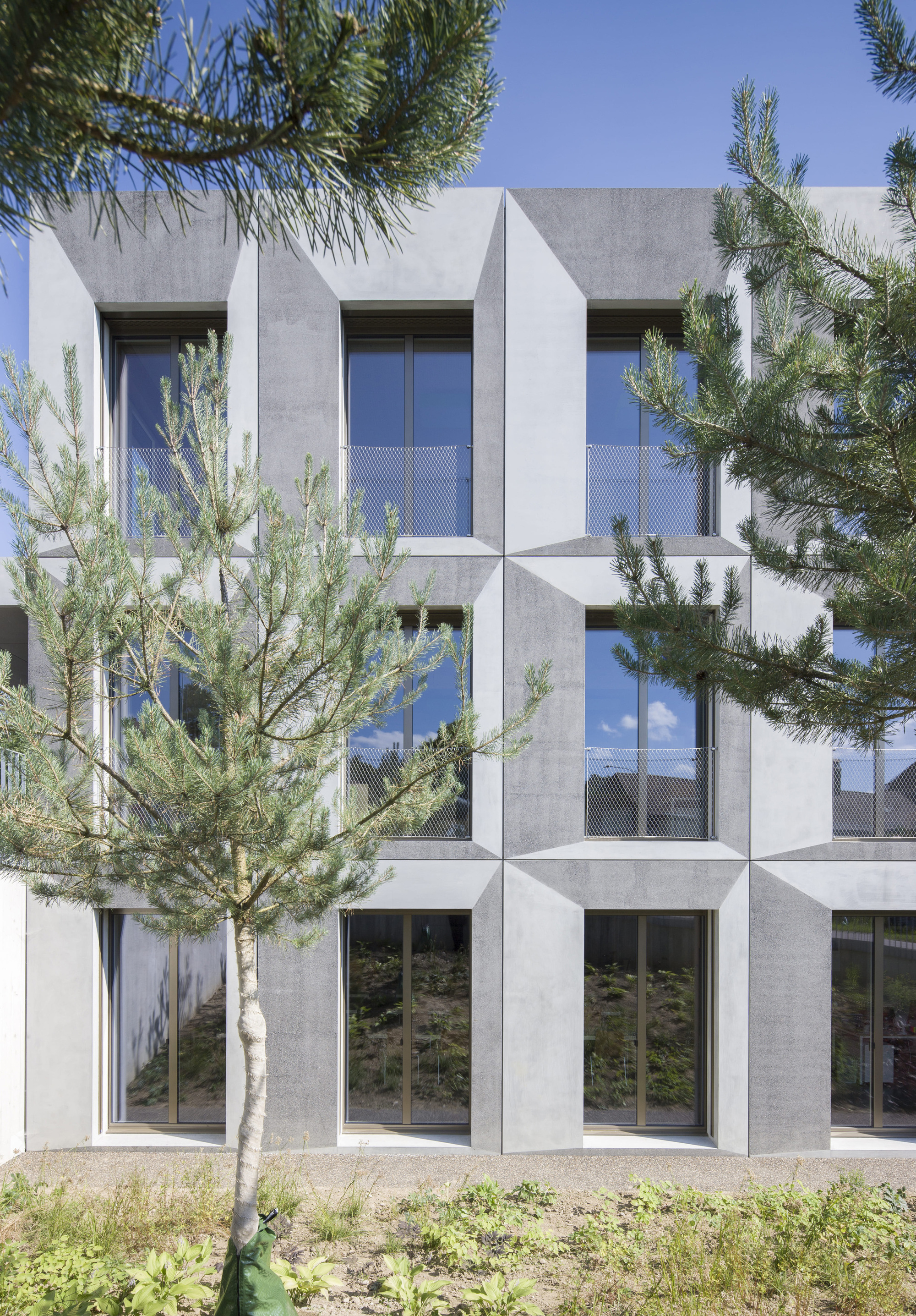 大学丨瑞士丨ahaa-26