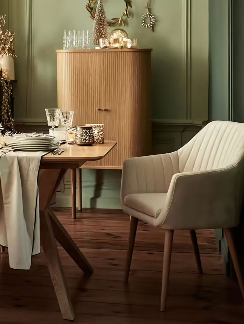 法式新年气氛,温暖舒适的居家设计-12