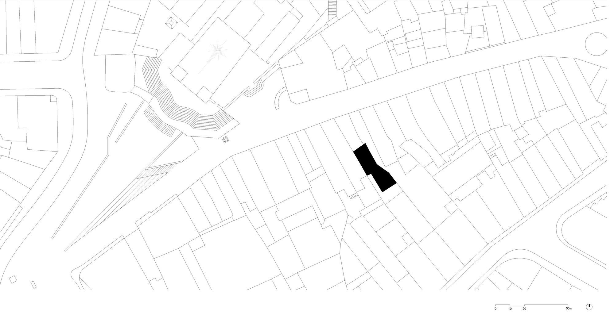 历史中心 19 世纪联排别墅改造，黑白对比展现现代魅力-20