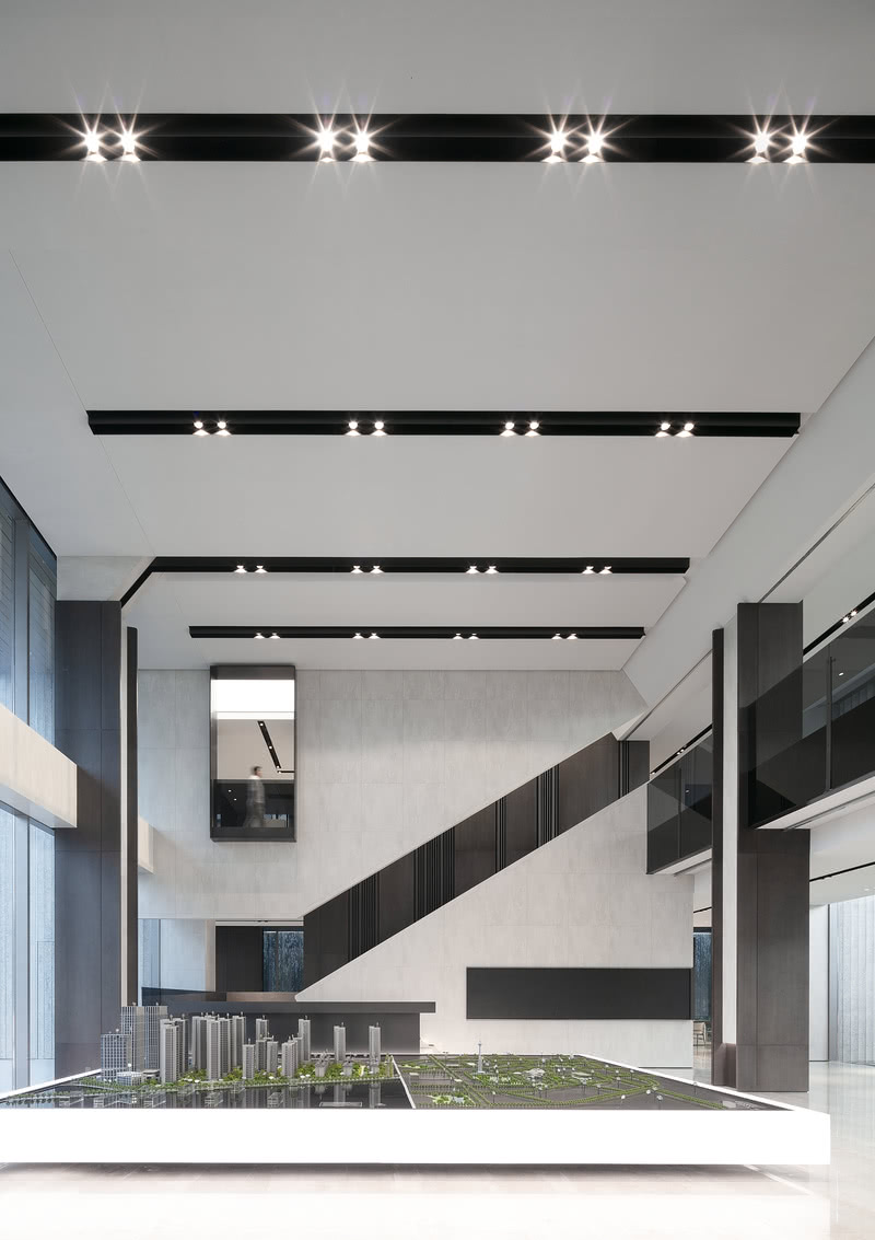 天津南开宸院展示中心 | 纯粹极致轻盈的空间艺术-4