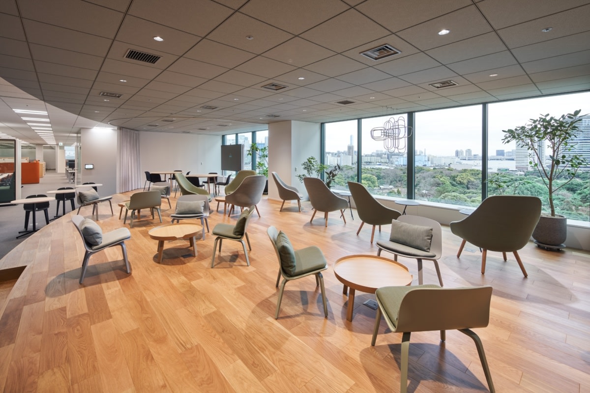 BMW 东京总部丨日本东京丨Steven Leach Group-24