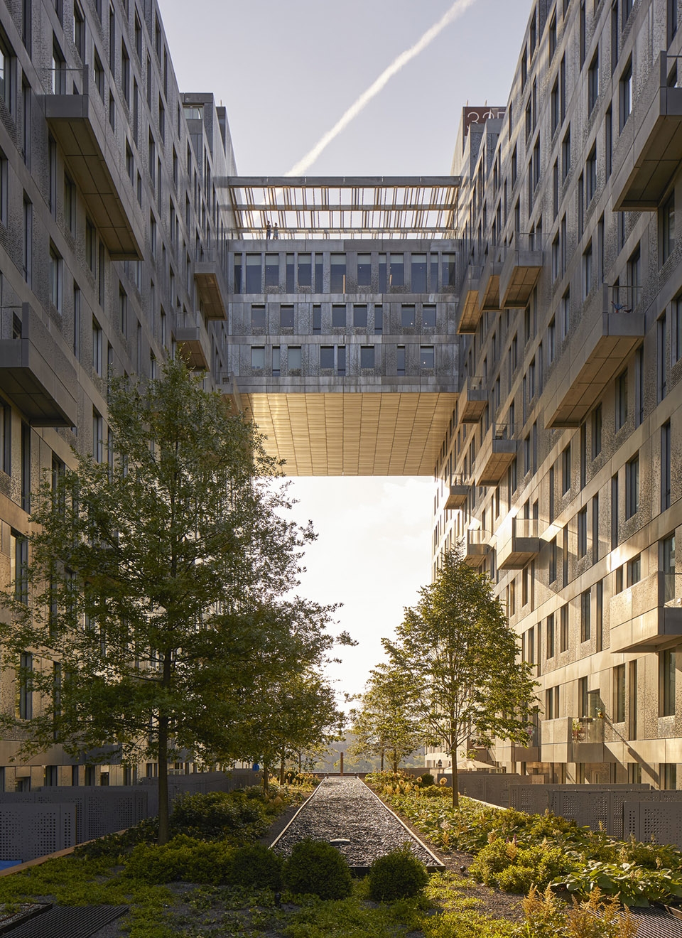 纽约布鲁克林 325 Kent 公寓，工业风设计融入社区-16