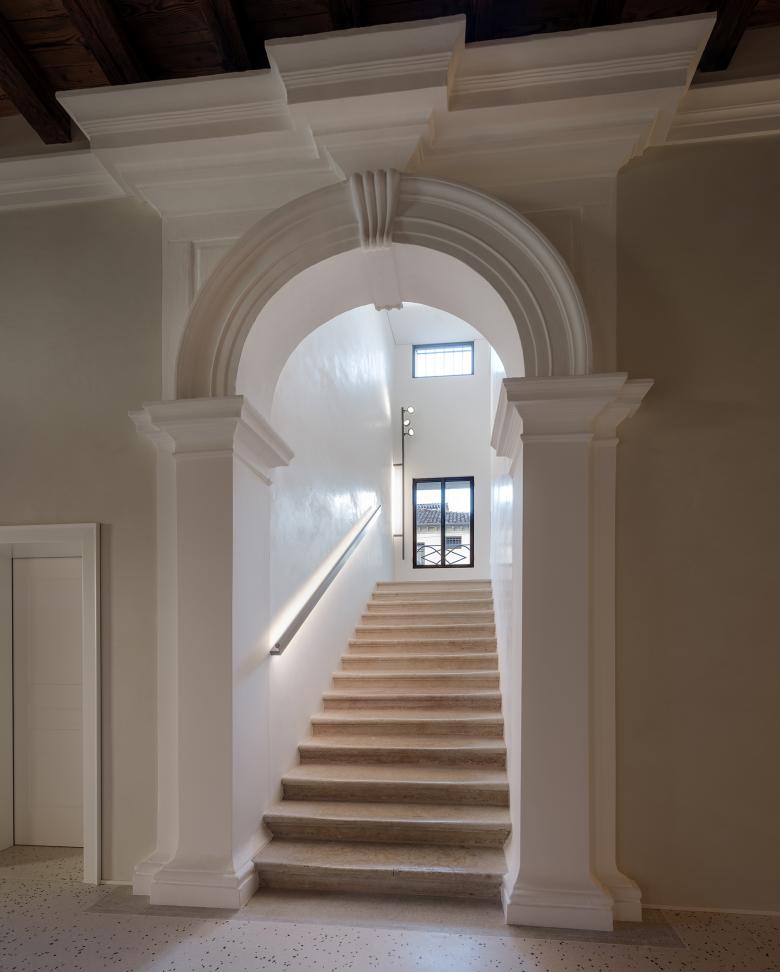 光明宫丨意大利丨EXiT-32