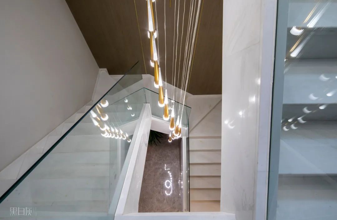 华邦新华城极简别墅设计，谢俊打造静谧空间-129