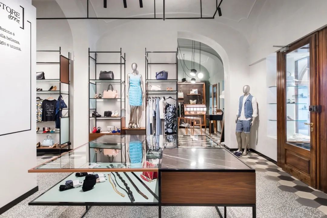 GET STORE DONNA服装店设计-16