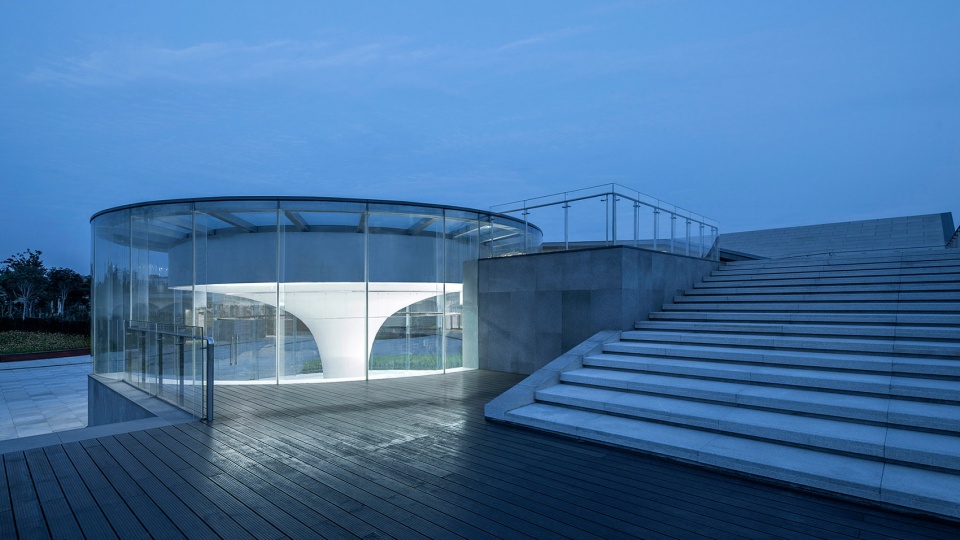 大地之痕:七色山矿坑花园游客中心
,青岛 / UUA建筑师事务所-44