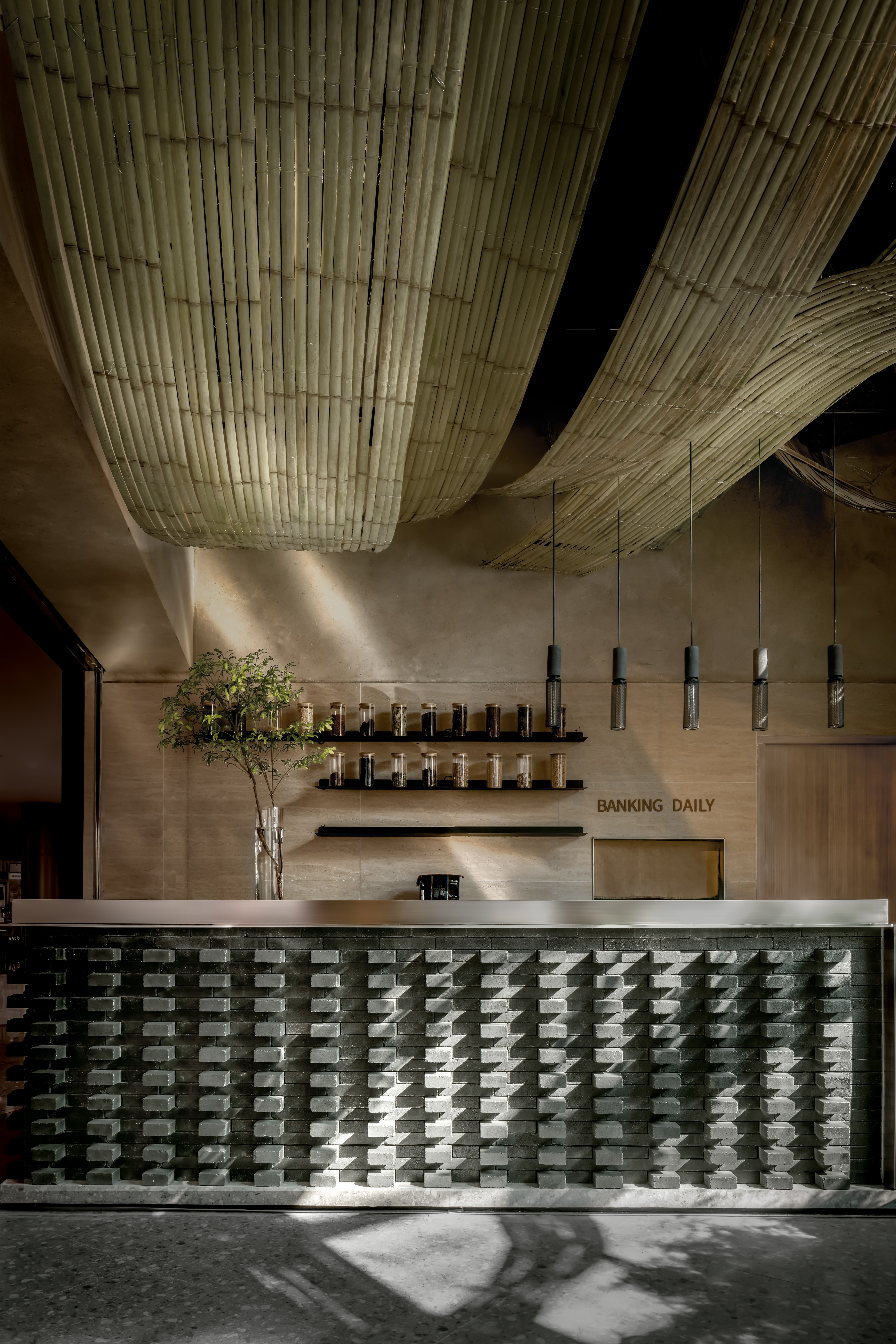 十二泰猪·星马泰料理品牌店设计丨中国清远丨梵山构造设计事务所-4