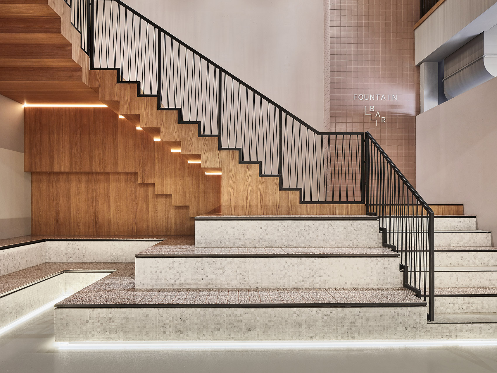 Foodhallen美食广场海牙店,荷兰 / Studio Modijefsky-30