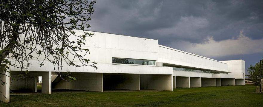 葡萄牙 Nadir Alfonso 基金会博物馆,几何抽象艺术与建筑的完美融合-20