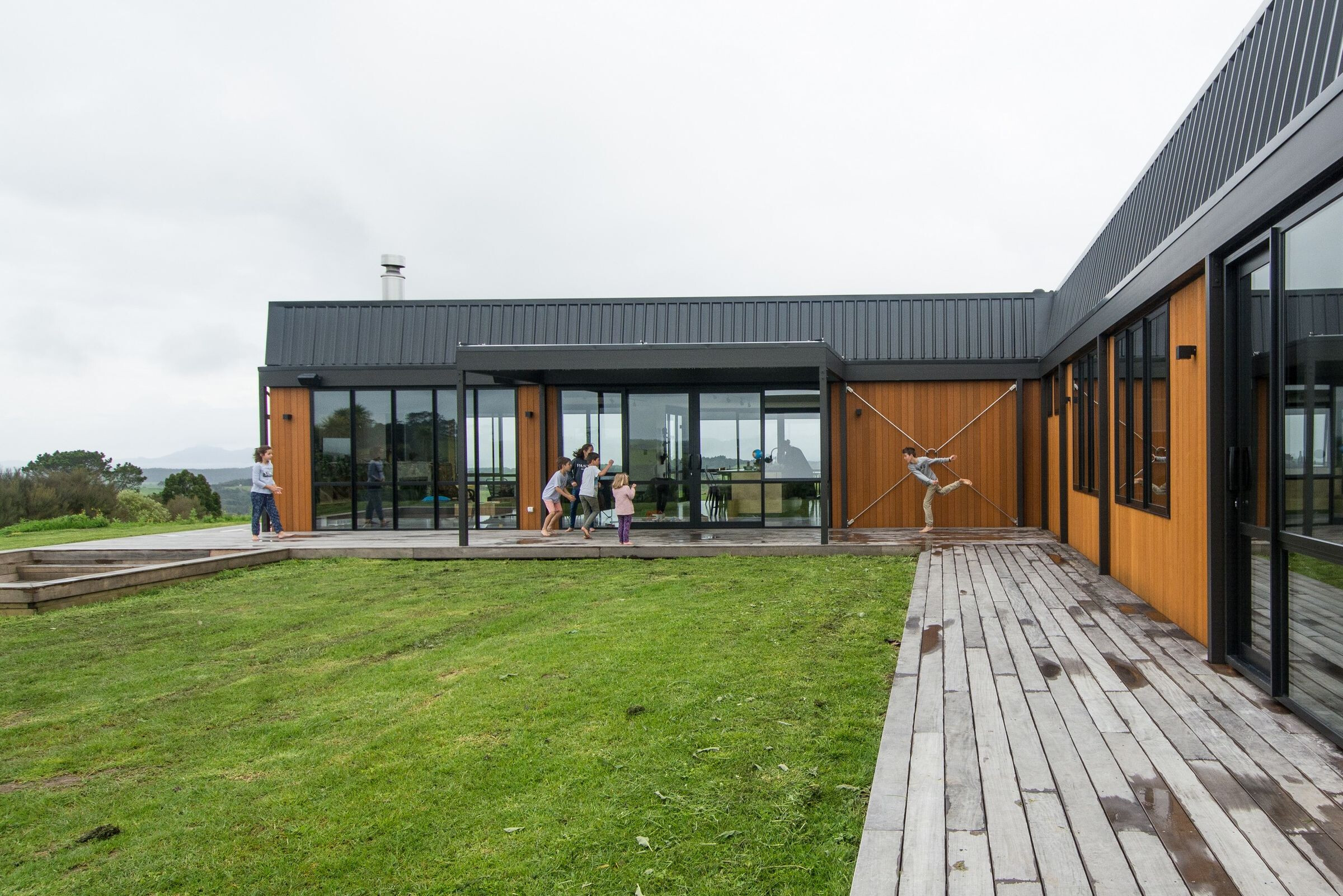 新西兰 Te Arai L 型木屋 | 自然环保的家庭休闲空间-22