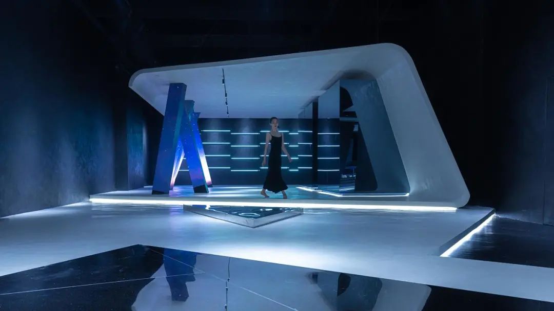 MEAT MARKET 国际奢侈品买手店丨中国杭州丨楊偉建築空間設計事務所-14