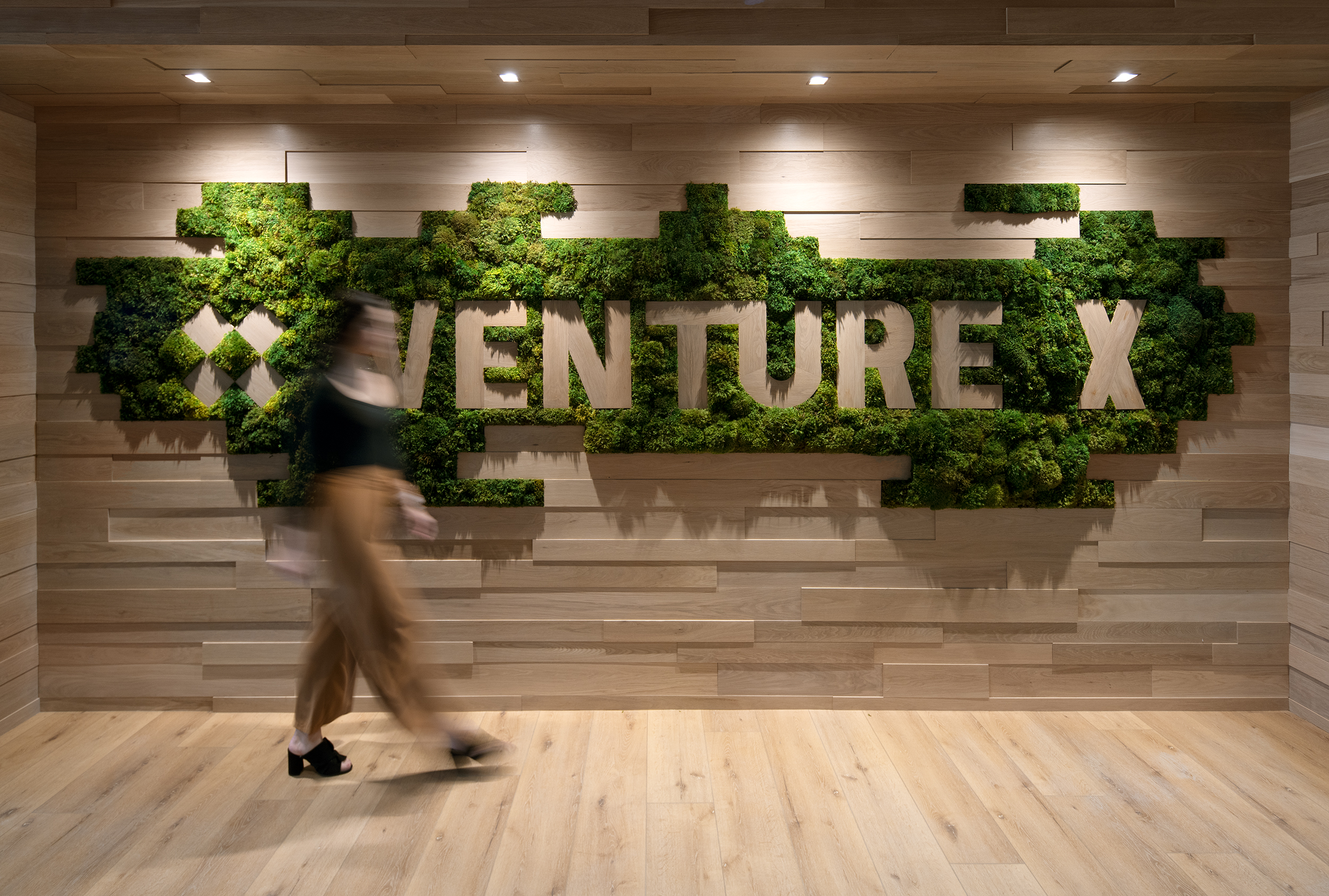 Venture X · 打造未来工作模式的豪华办公室丨意大利那不勒斯丨Studio+-48