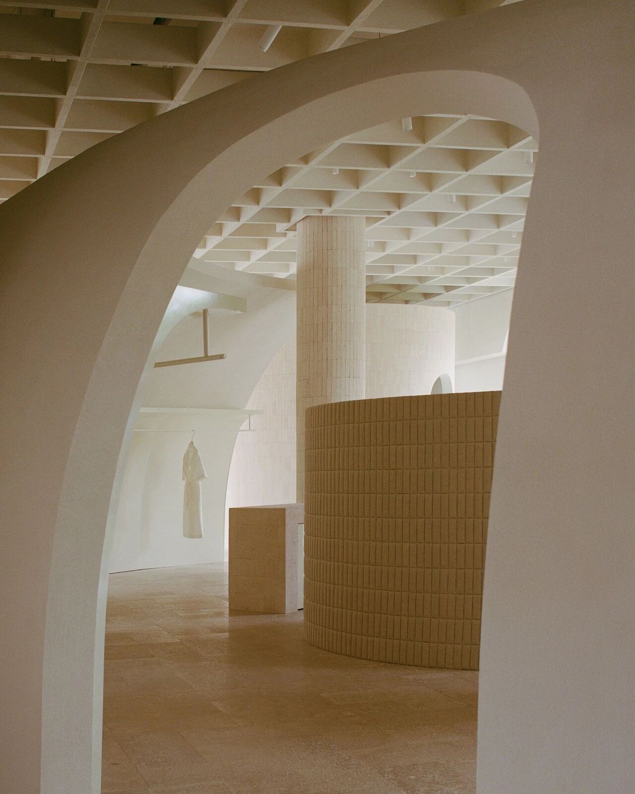 Messa House 女装零售店丨哈萨克斯坦丨UP2DATE architects-7