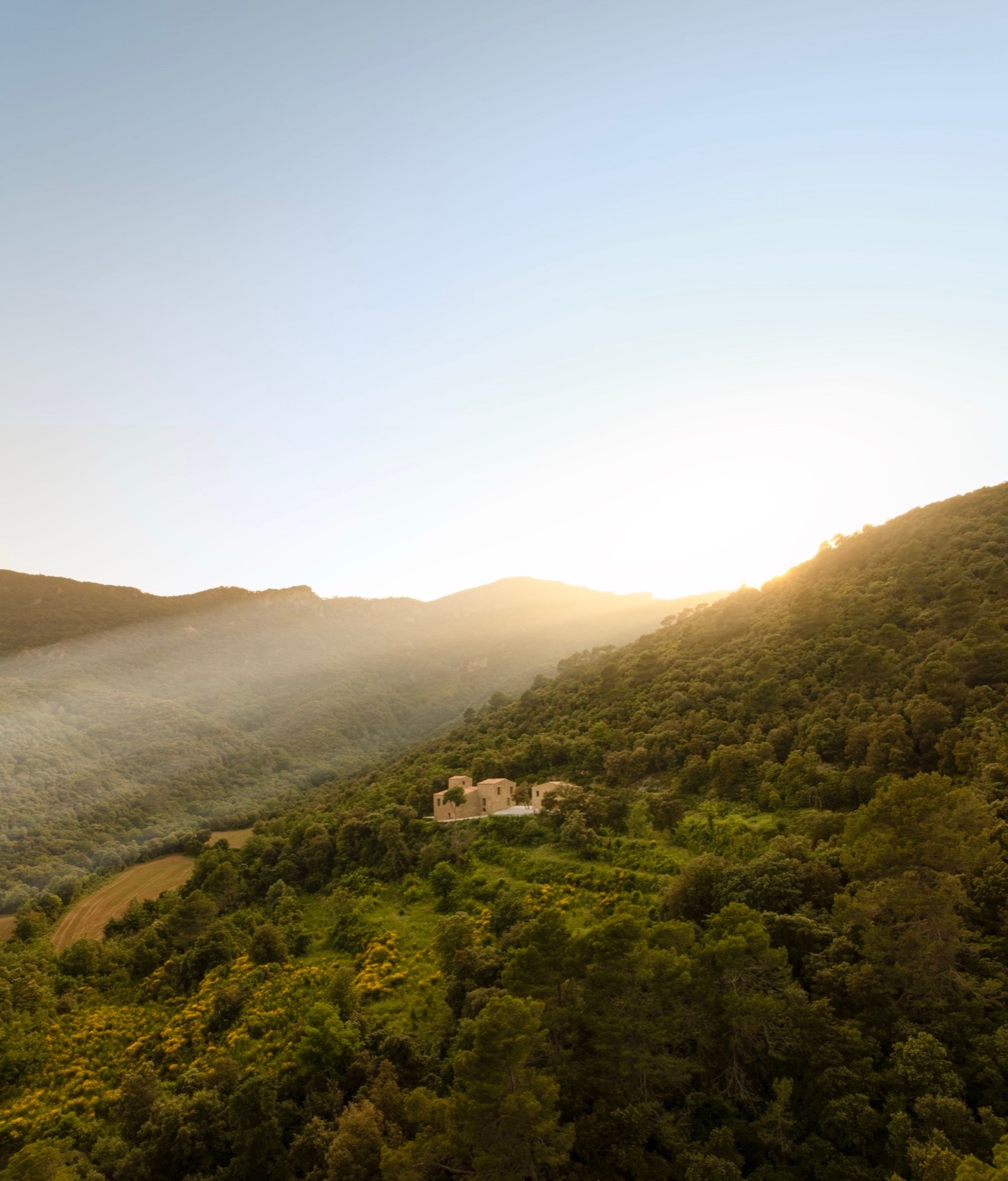 卡达尔特农庄住宅丨西班牙赫罗纳-11