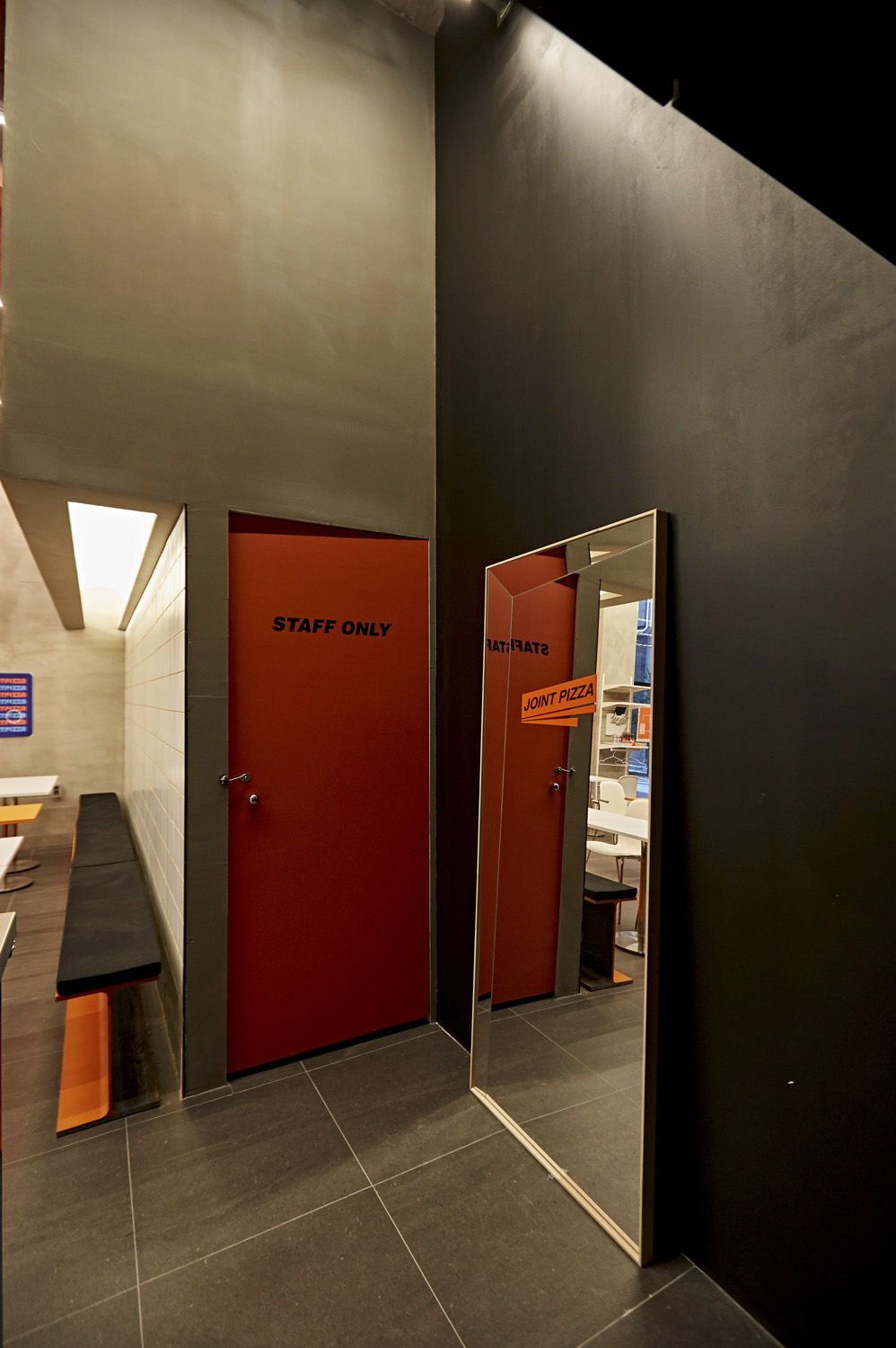 25 平米精致小店，打造工业风美食空间-12