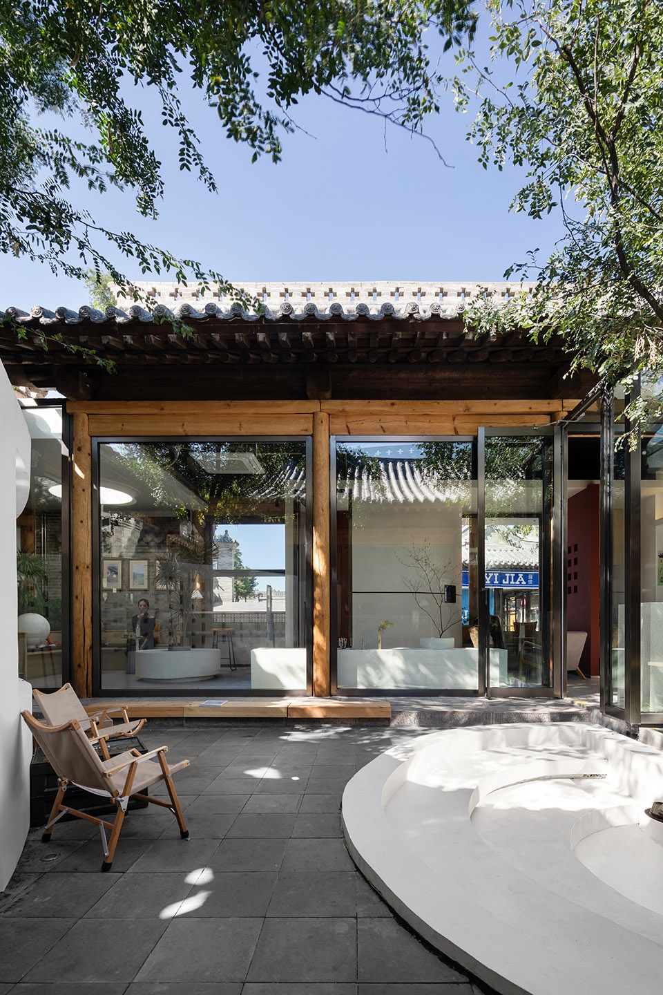 马仑茶庭 | 古朴气韵与现代玻璃建筑的完美融合-48
