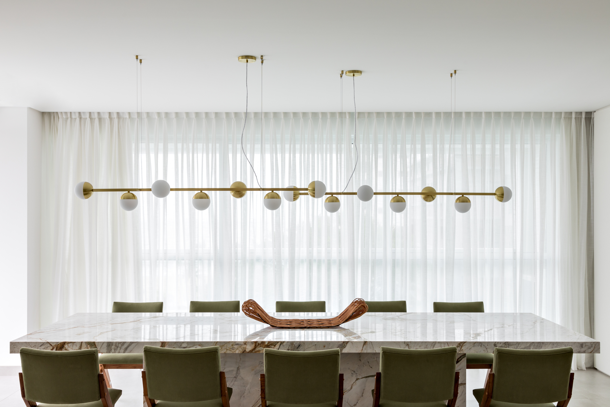 Praia Mansa Apartment / Leandro Garcia-23