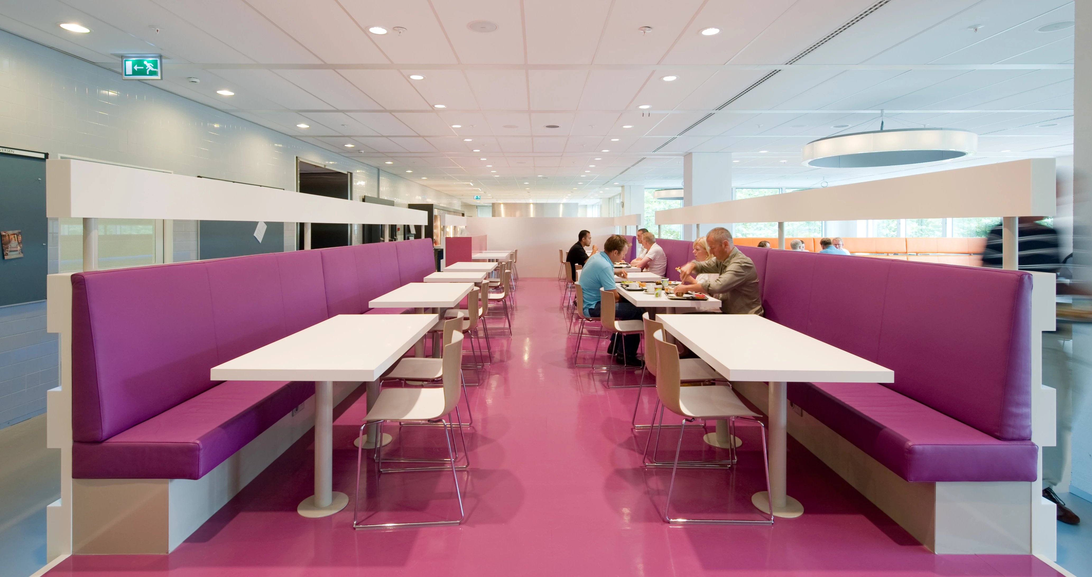 荷兰 Robeco 总部大楼餐厅与办公室翻新-14