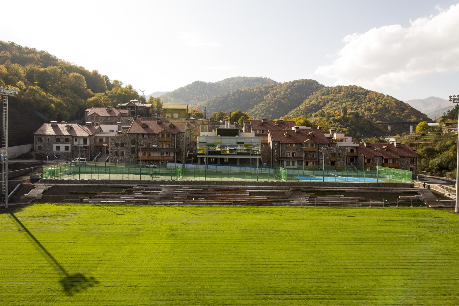 亚美尼亚 UWC 学院 Dilijan 环保现代建筑-46