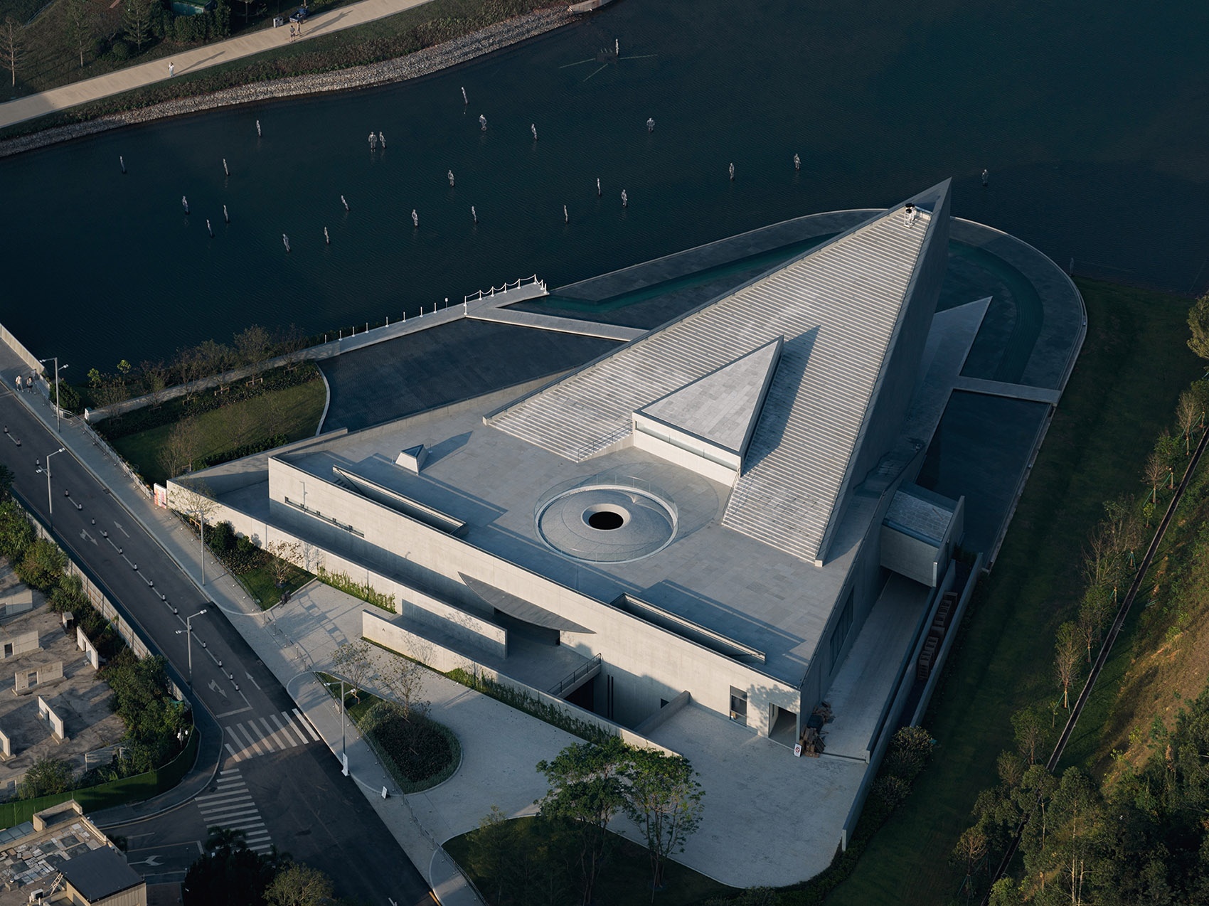 摄影作品:安藤忠雄“诗之礼堂”,孔锦权丨中国河源丨安藤忠雄建筑事务所-3