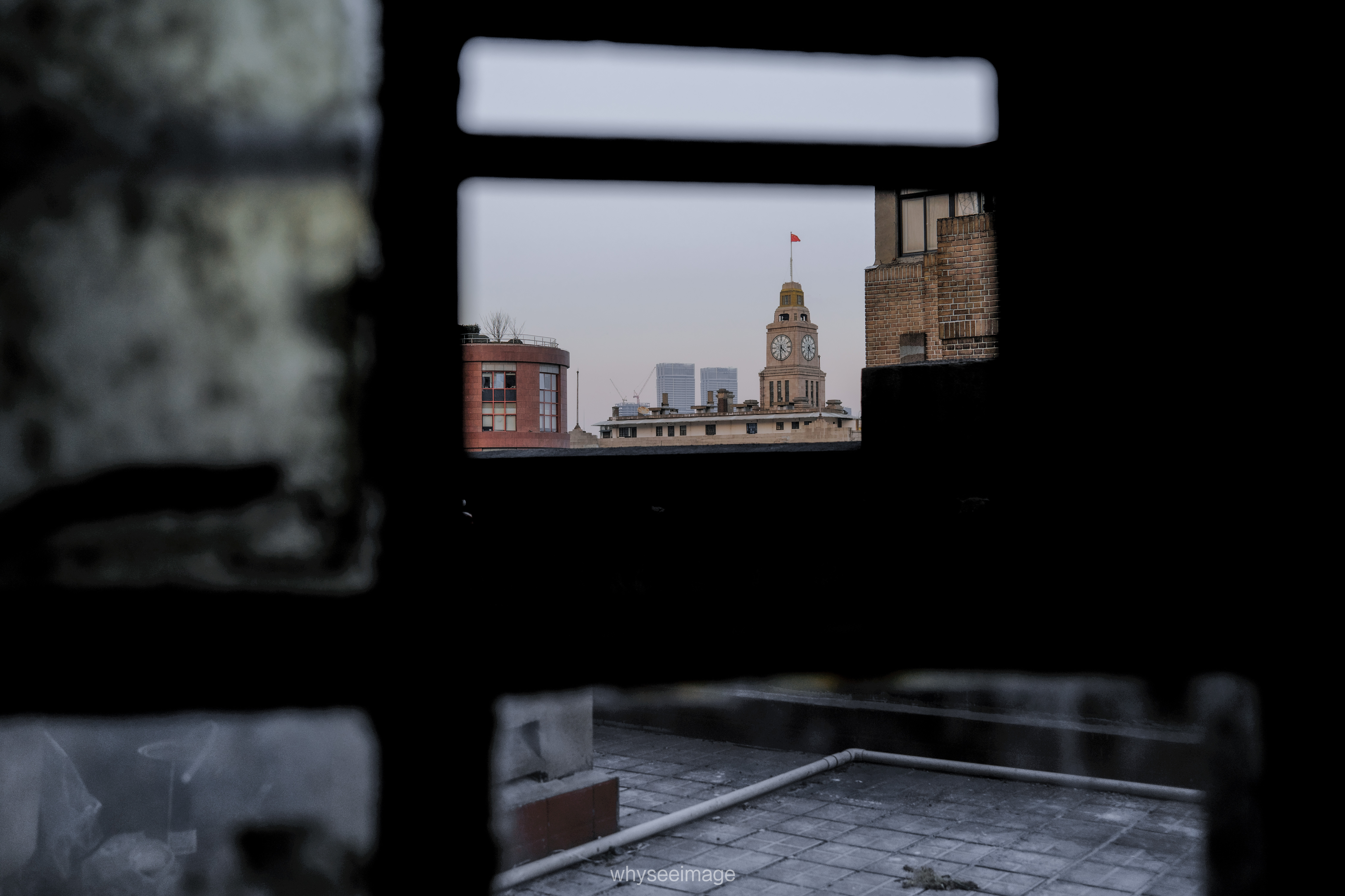 在被框选的画面之外 · 不如回到街头丨中国上海丨whyseeimage-73