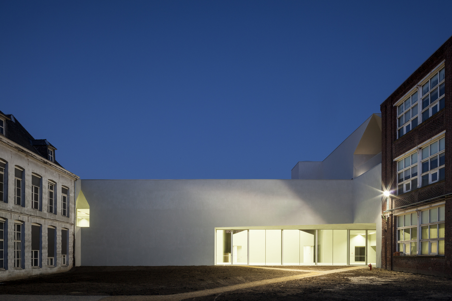 比利时图尔奈建筑学院丨Aires Mateus-14