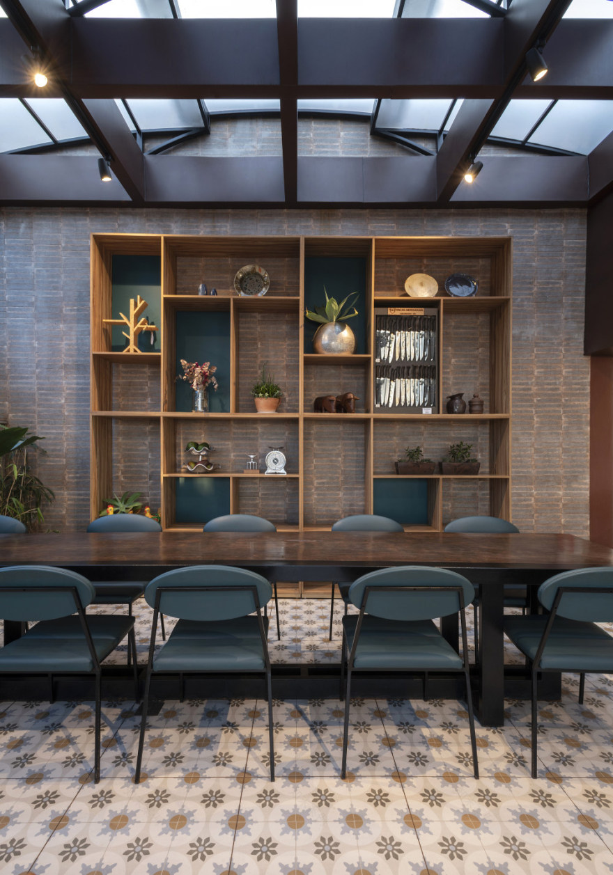 老大(2019) 或 头目(2019) 或 首领(2019) 或 头儿(2019) 或 霸主(2019) 或 大老板(2019) 或 巨头(2019) 或 大亨(2019)-27