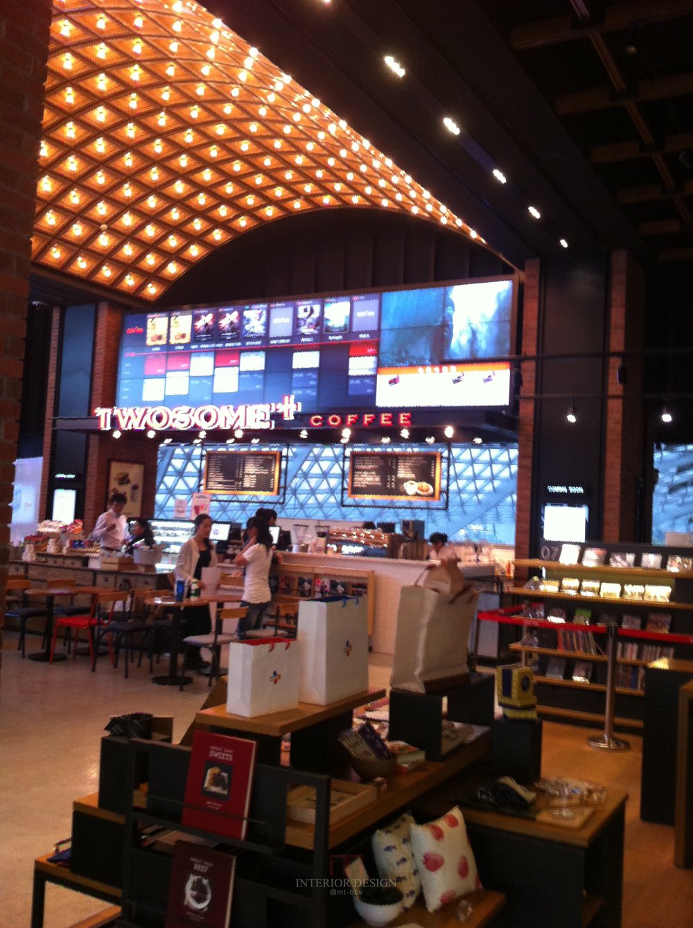 北京 CGV 将台路店港式影院设计风-46