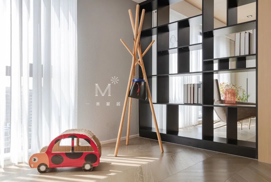 300 平顶层复式，现代北欧风格家居设计-20