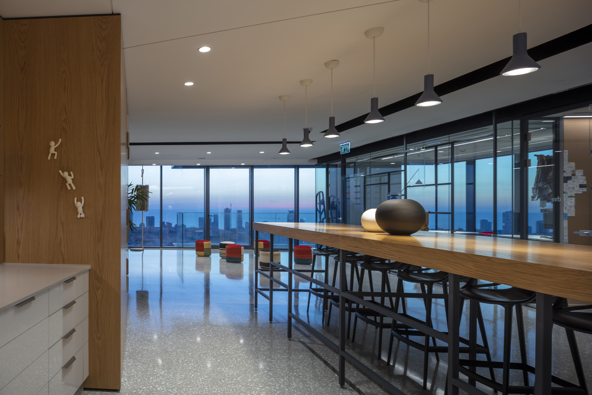 永恒之境 · 以色列 SVB 银行办公室设计-40