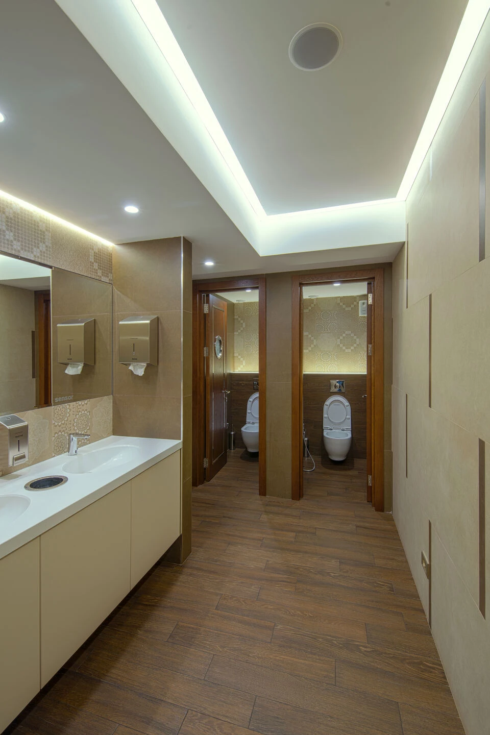 亚美尼亚“旗帜”餐厅丨GDG-24