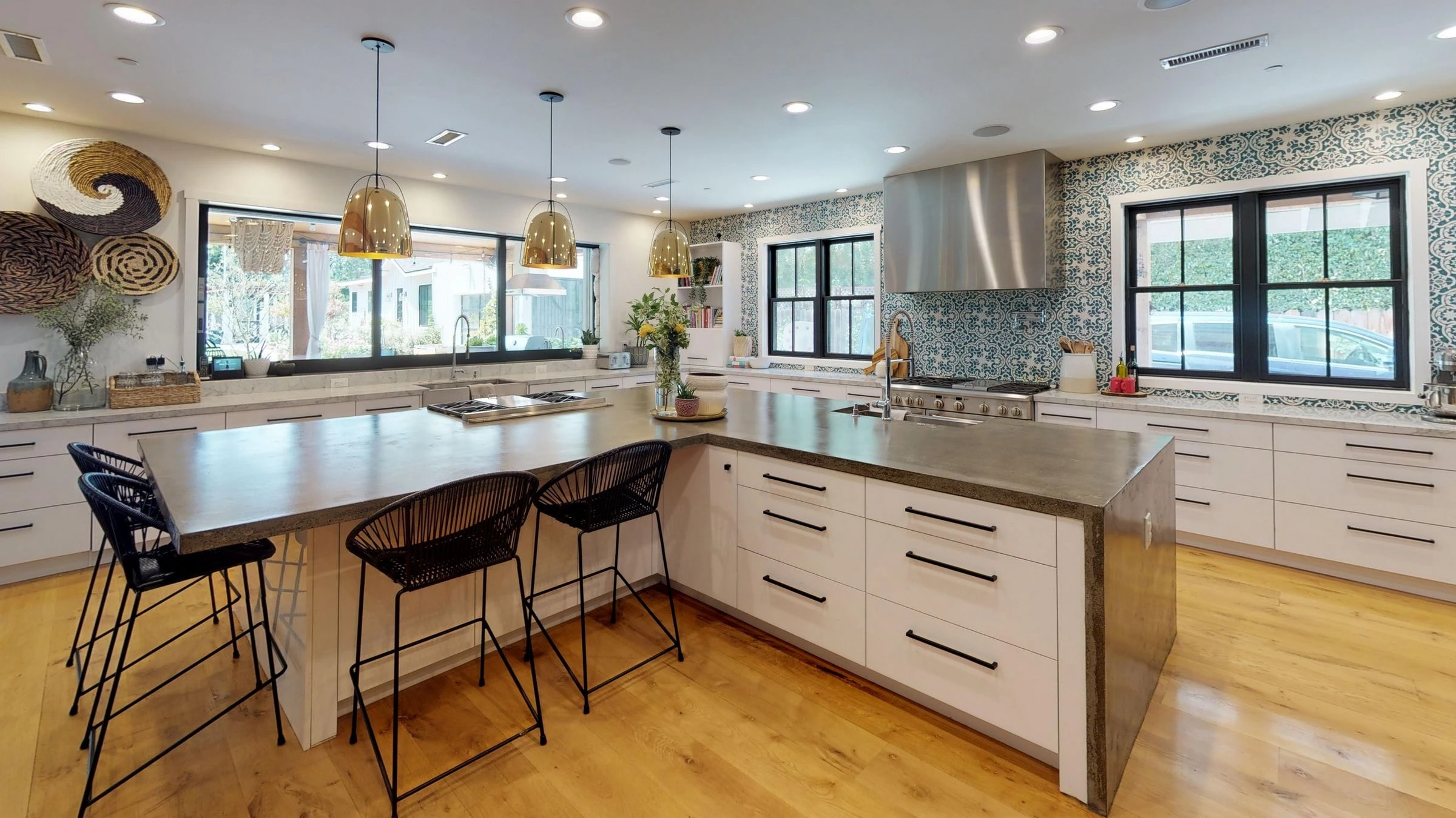 加州阳光下的现代农舍之家-17