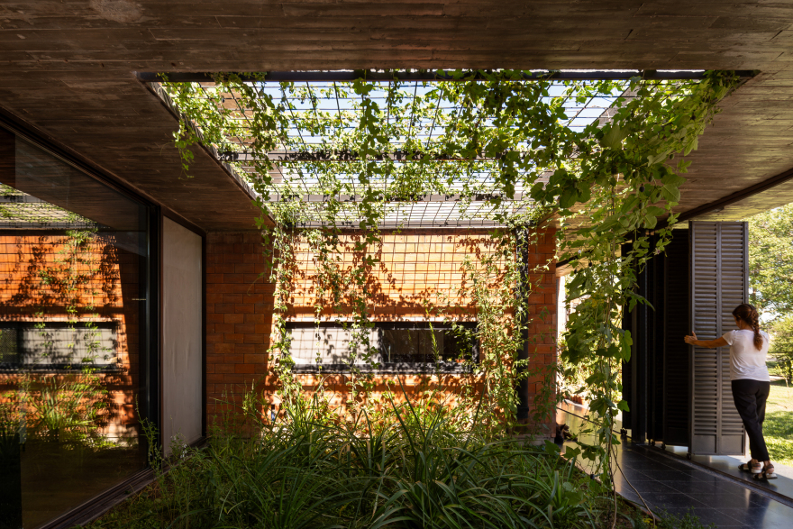 七庭院之屋丨阿根廷丨Arquitectura Spinetta-13