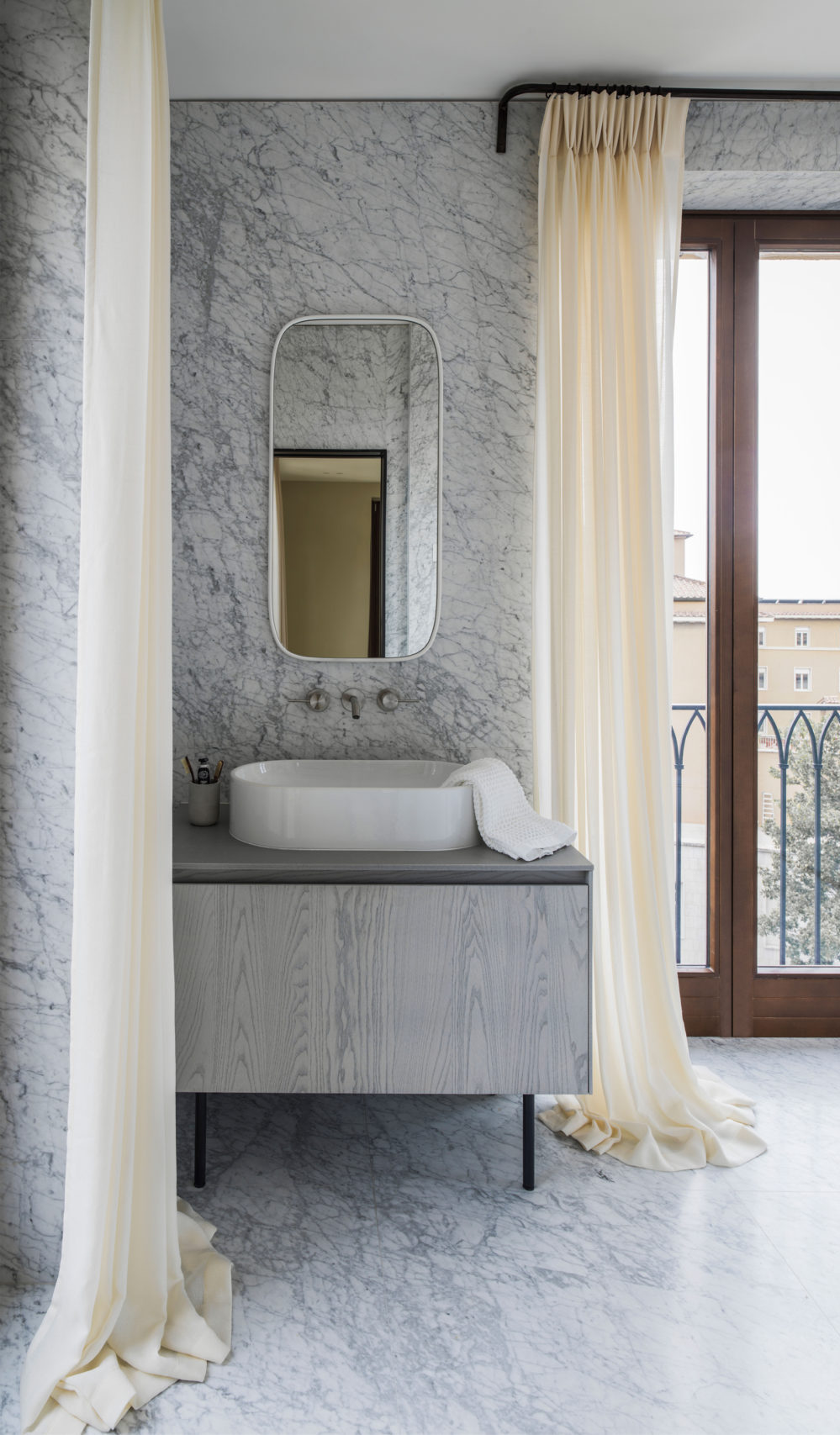 VILLA PAZZI, ROME SHOWCASE DEVELOPMENT Fiona Barratt Interiors-6