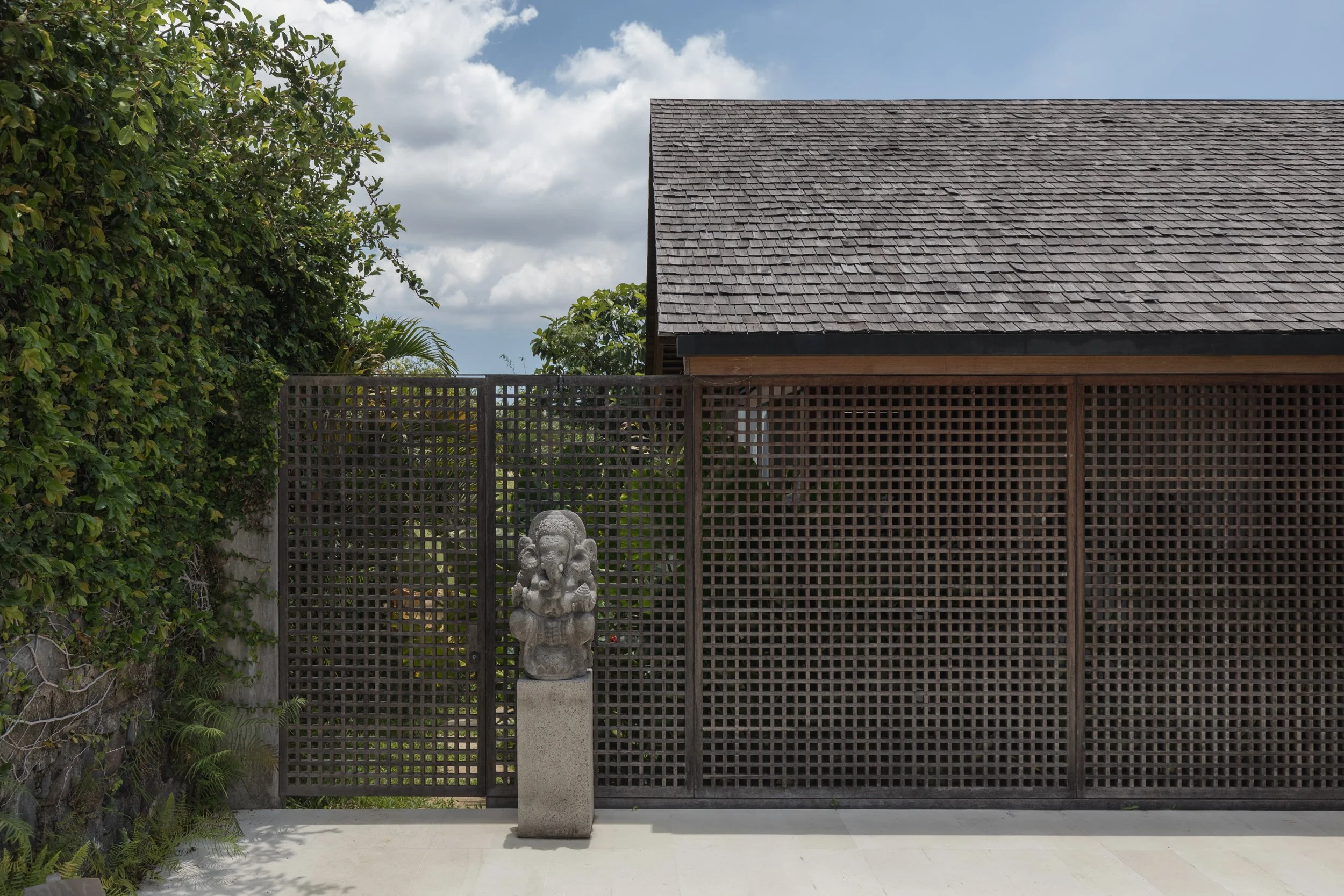 由于UMAH MAJEGAU不是常见的通用语言词汇,难以明确其准确含义,无法给出准确翻译 丨印度尼西亚巴厘-24