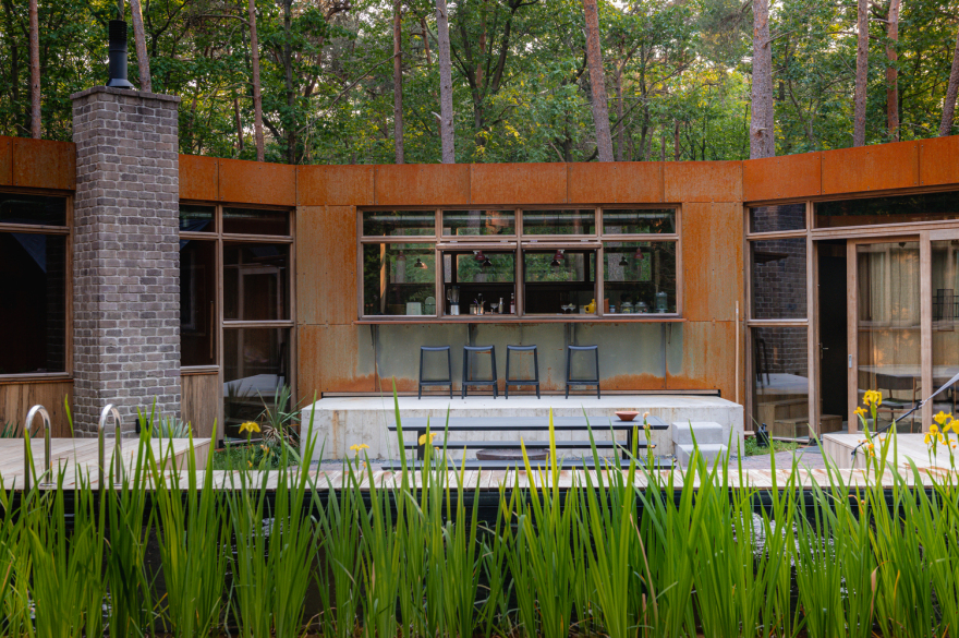 森林中的 C 形度假屋丨荷兰丨GetAway Projects-6