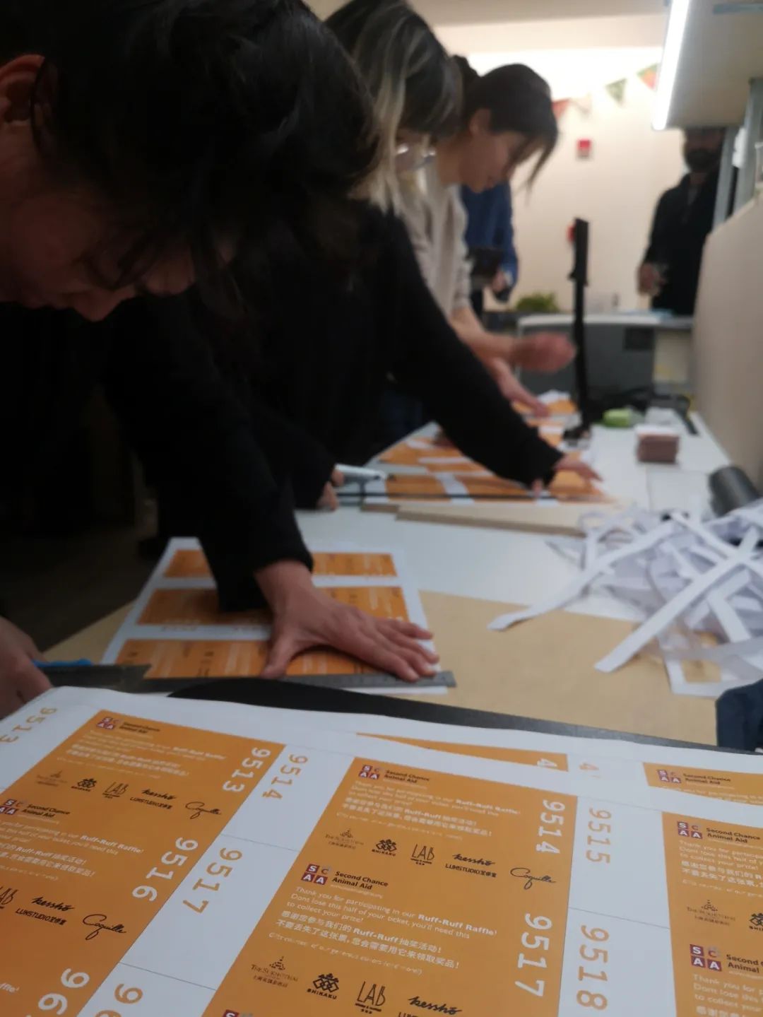 新办公室圣诞慈善派对丨中国上海丨Lukstudio-49