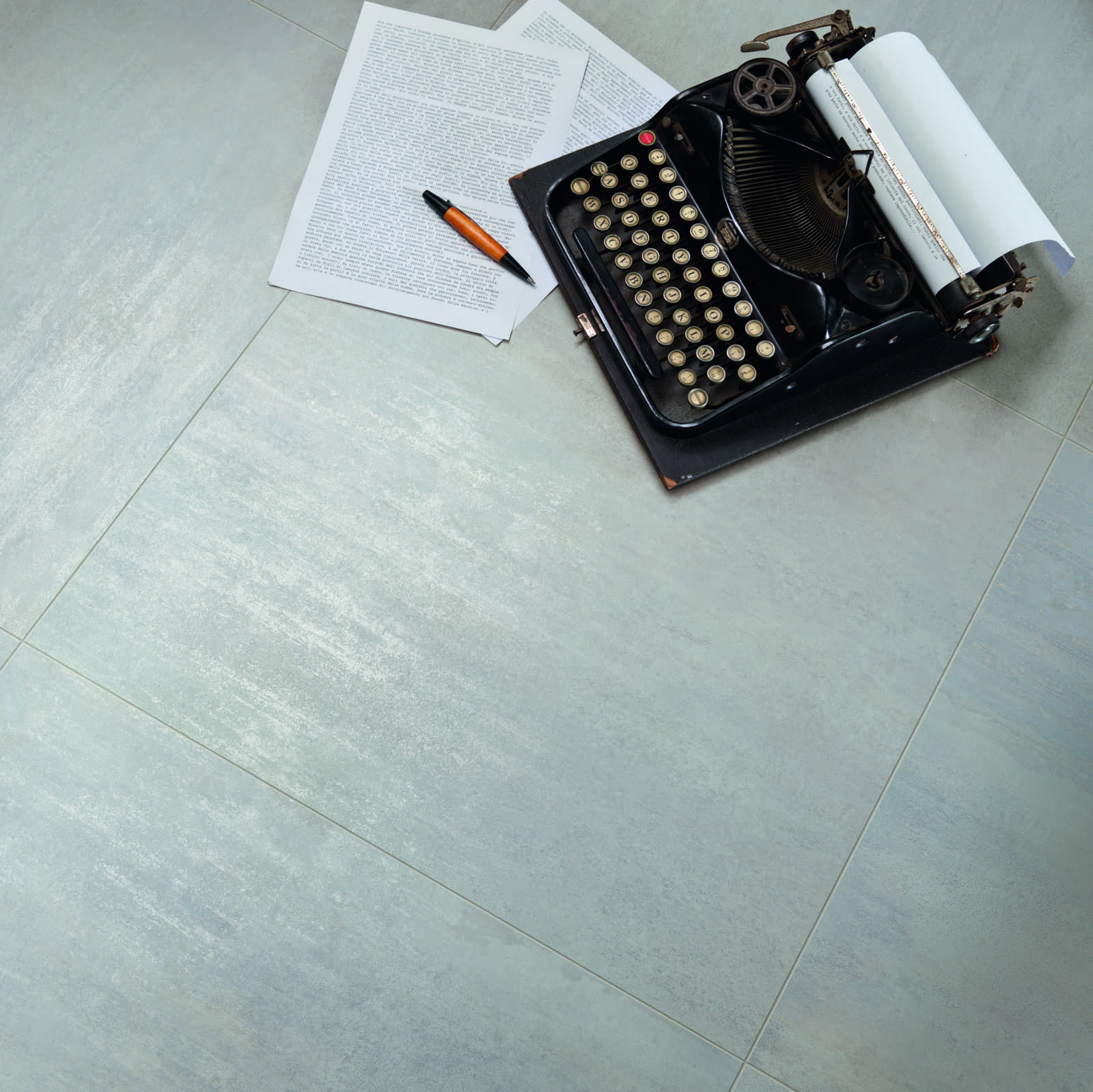 金属效果瓷砖打造现代城市空间-15